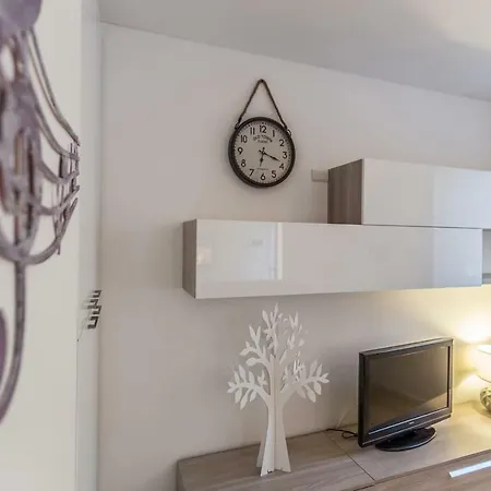 Anna Grassetti - The Place Apartment